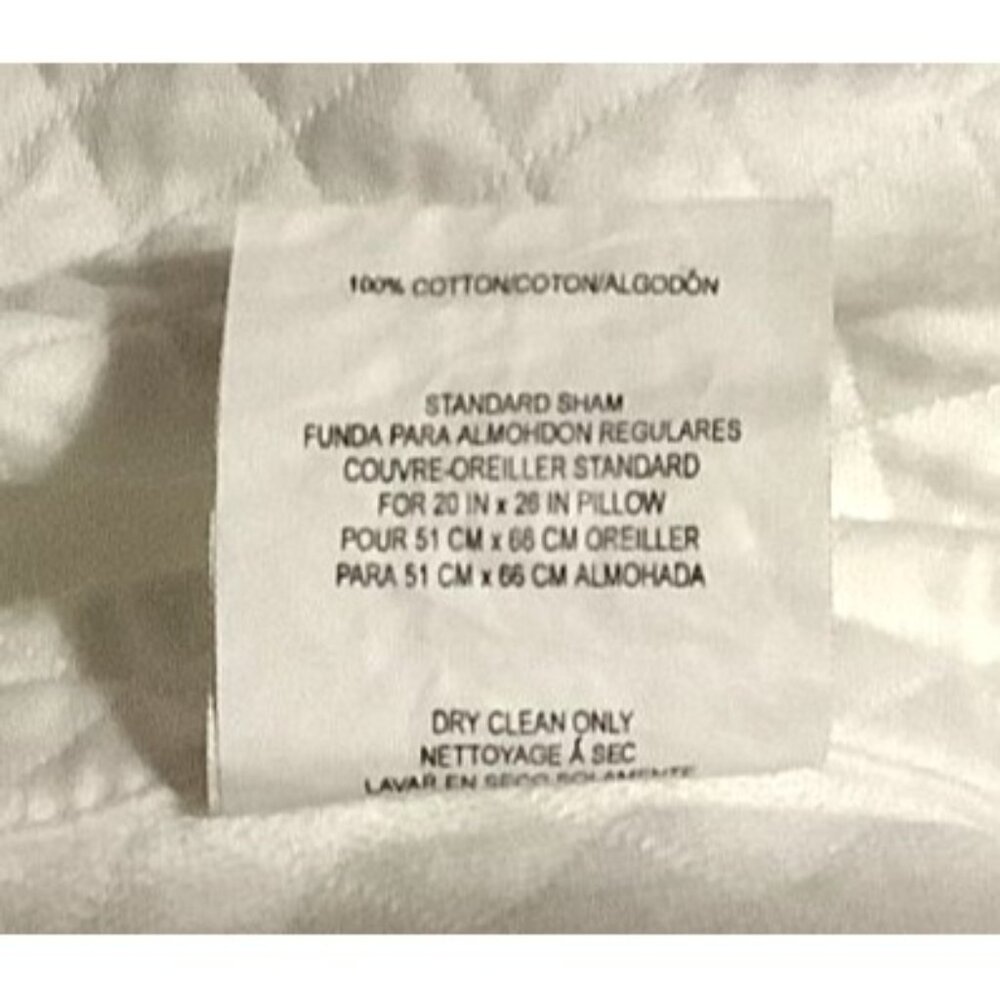 Standard White Quilted Pillow Shams By Linens N Things Set of 2 - Picture 6 of 7